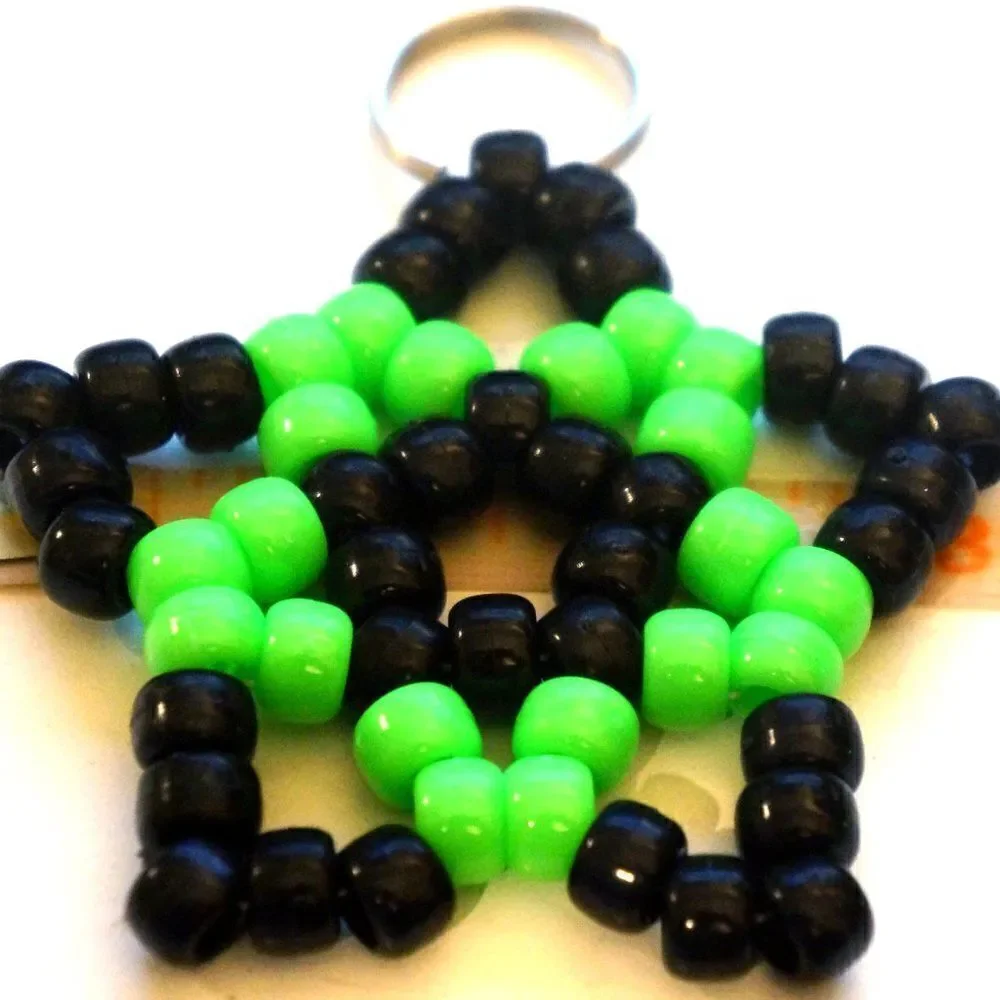 Handmade Green Black Stretchy Kandi Star Keychain